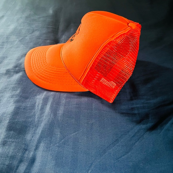 Trucker hat - Picture 2 of 3